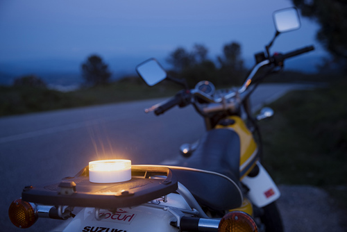 luces emergencia obligatorias moto DGT